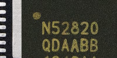 nRF52820 SoC is introduced to support lower-end of nRF52 series     